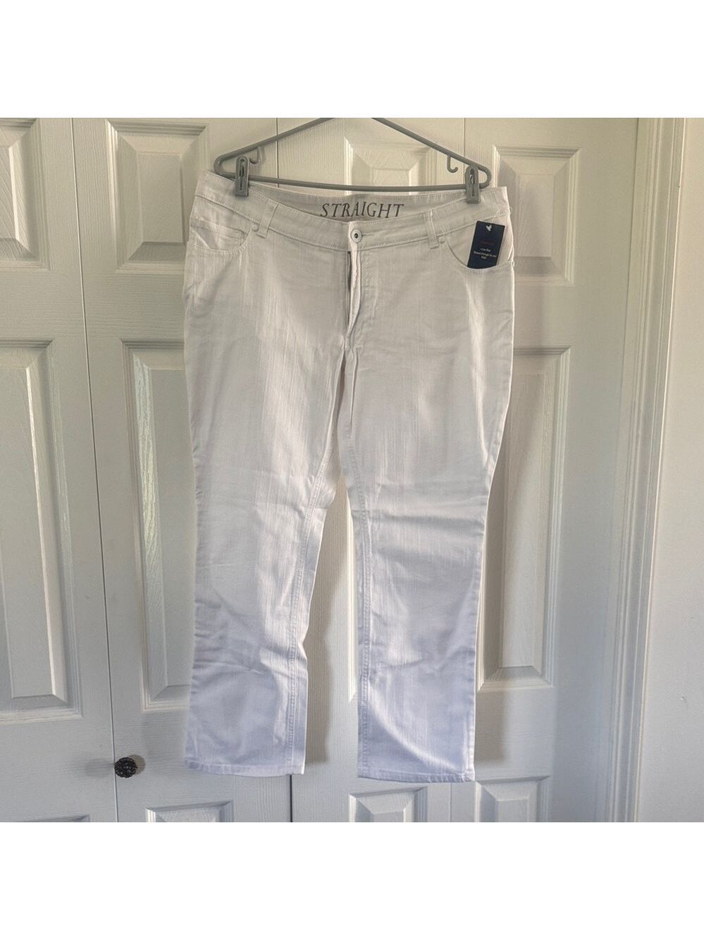 Classic White Straight Leg Women's Jeans